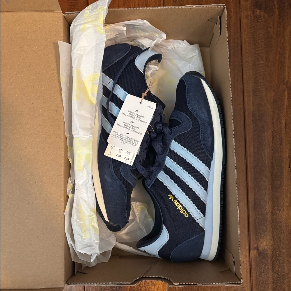 NIB Adidas Galaxy OG Trainers - Men’s size 5 / Women’s size 7 - Picture 2 of 7